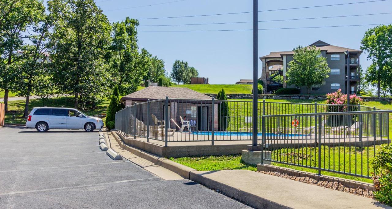 Pools Sleeps 10 Close To 76 Silver Dollar City 0502 Branson Exterior foto